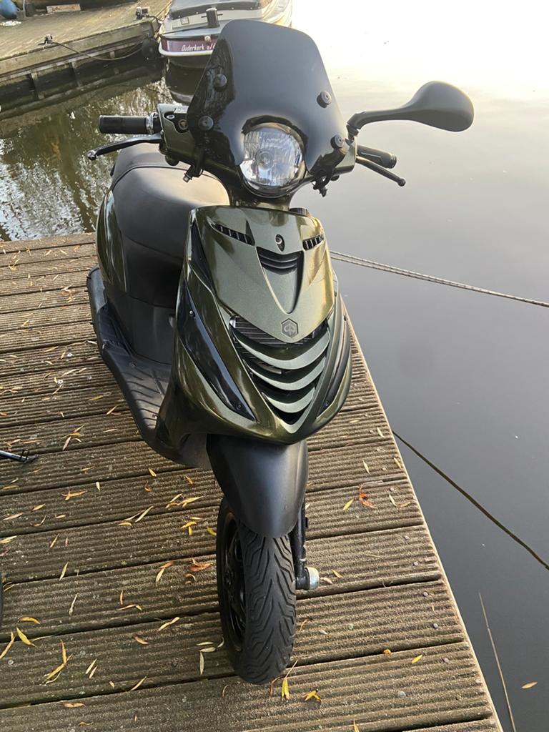 Zip 150cc 2 takt hexagon. Gereviseerd ruilen a1, Ophalen, Zo goed als nieuw, Piaggio