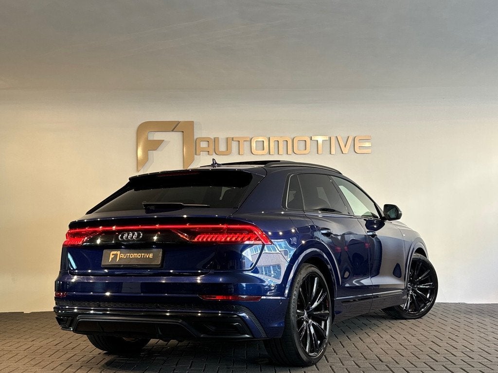 Audi Q8 55 TFSI e quattro S Line Pano|B&O|RS Seat|Trekhaak, Auto's, Audi, Automaat, 14 kWh, Gebruikt, 2995 cc