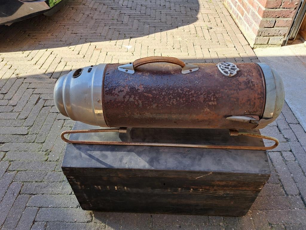 Vintage sledestofzuiger met bak - Varefa Produkta, Witgoed en Apparatuur, Stofzuigers, Ophalen, Niet werkend, Reservoir, Stofzuiger