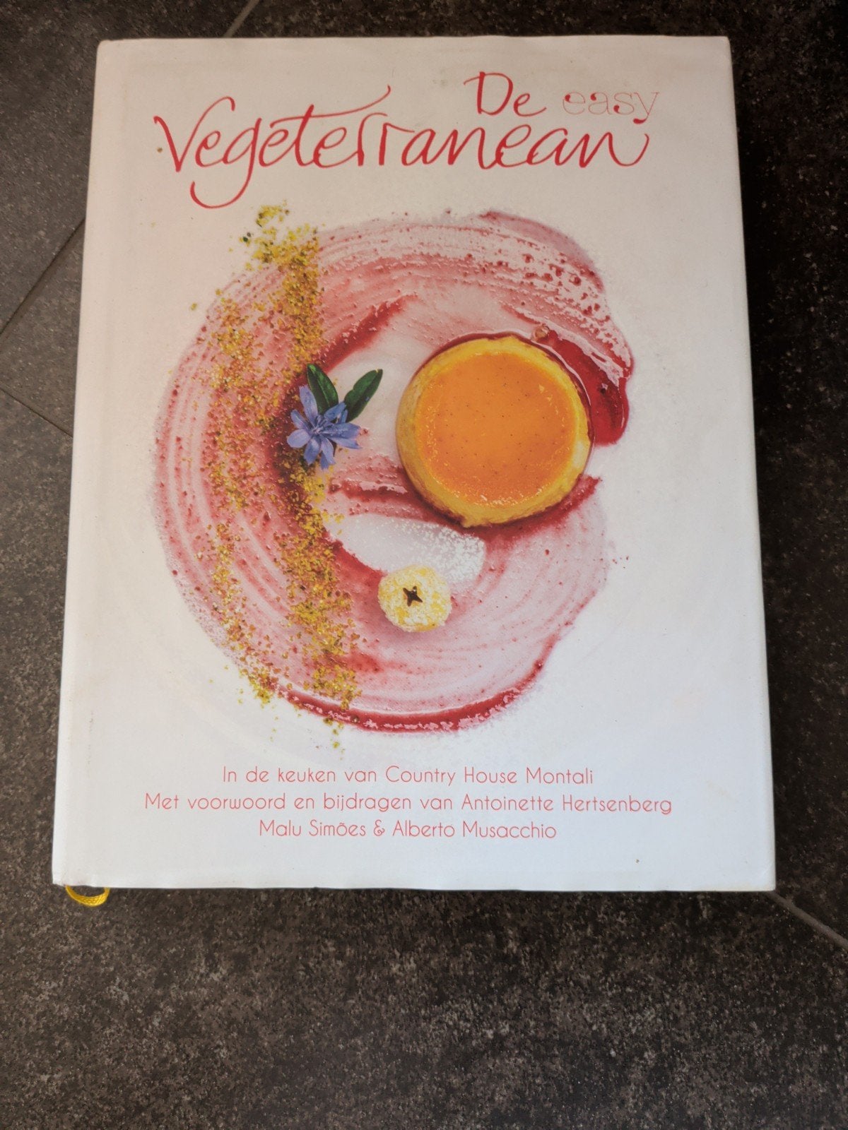 Alberto Musacchio - De easy vegeterranean, Boeken, Ophalen of Verzenden, Zo goed als nieuw, Alberto Musacchio; Malu Simoes