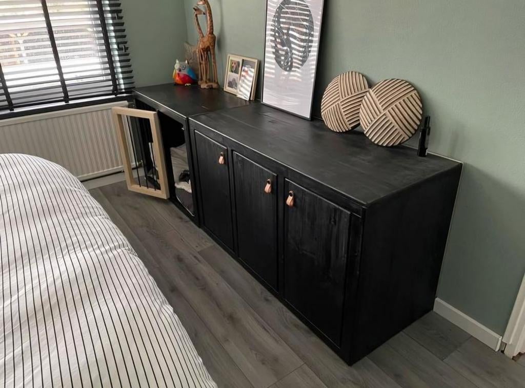 Zwarte houten kast met honden bench, Ophalen, 150 tot 200 cm, Industrieel, Overige houtsoorten