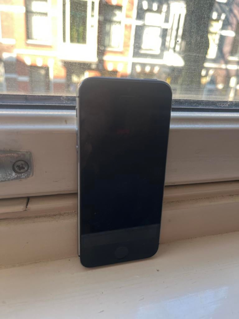 iPhone 7 + iPhone 5 Bundel - Functioneel (Lees Beschrijving), Telecommunicatie, Mobiele telefoons | Apple iPhone, Gebruikt, Overige modellen