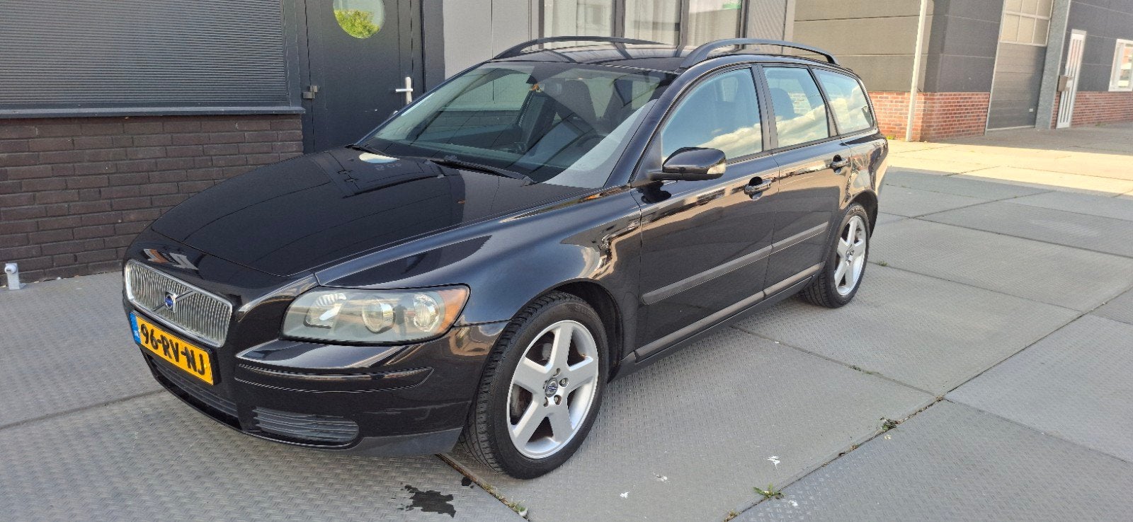 Volvo V50 1.8 2005 Zwart lage km stand, Voorwielaandrijving, 1281 kg, 4 cilinders, Automatische klimaatregeling