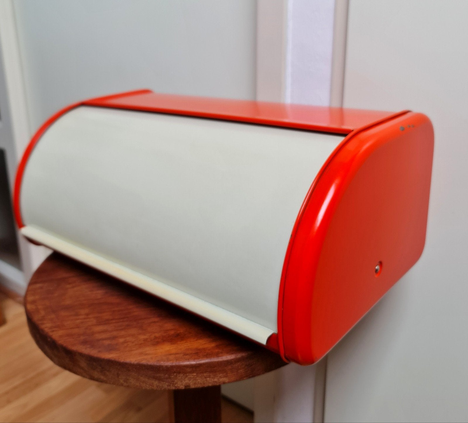 Prachtige vintage retro broodtrommel jaren 70 oranje crème, Ophalen, Gebruikt, Metaal, Broodtrommel