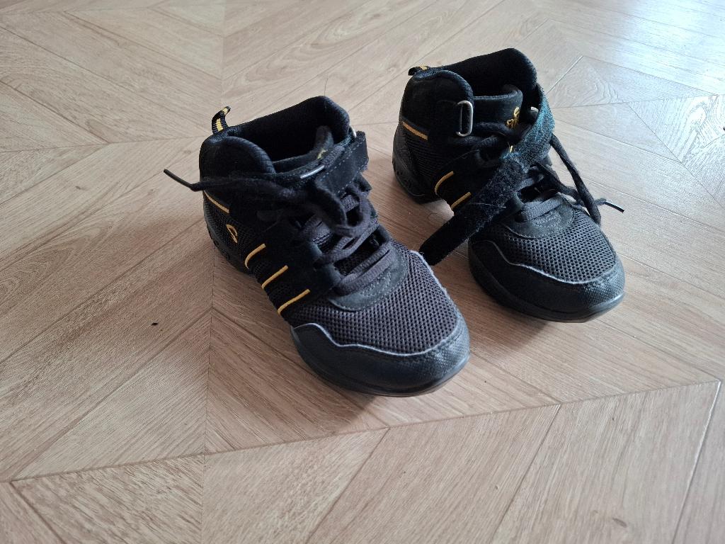 Dansschoenen maat 32, Sport en Fitness, Dansen, Ophalen of Verzenden, Gebruikt, Schoenen