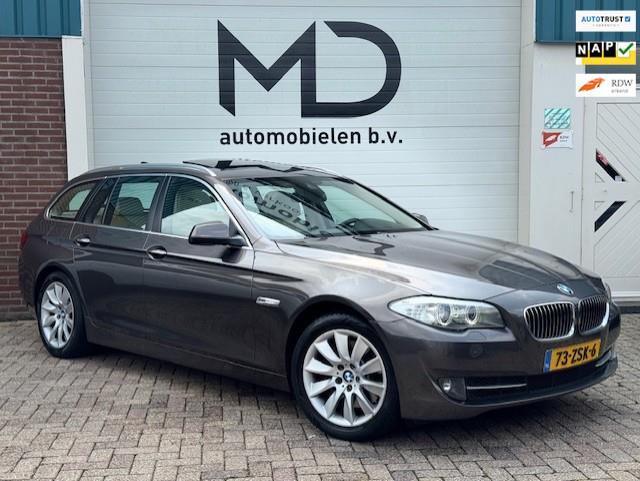 BMW 5-serie Touring 528i High Executive - Nieuwe DB ketting, Auto's, BMW, Automaat, Euro 5, Gebruikt, Beige