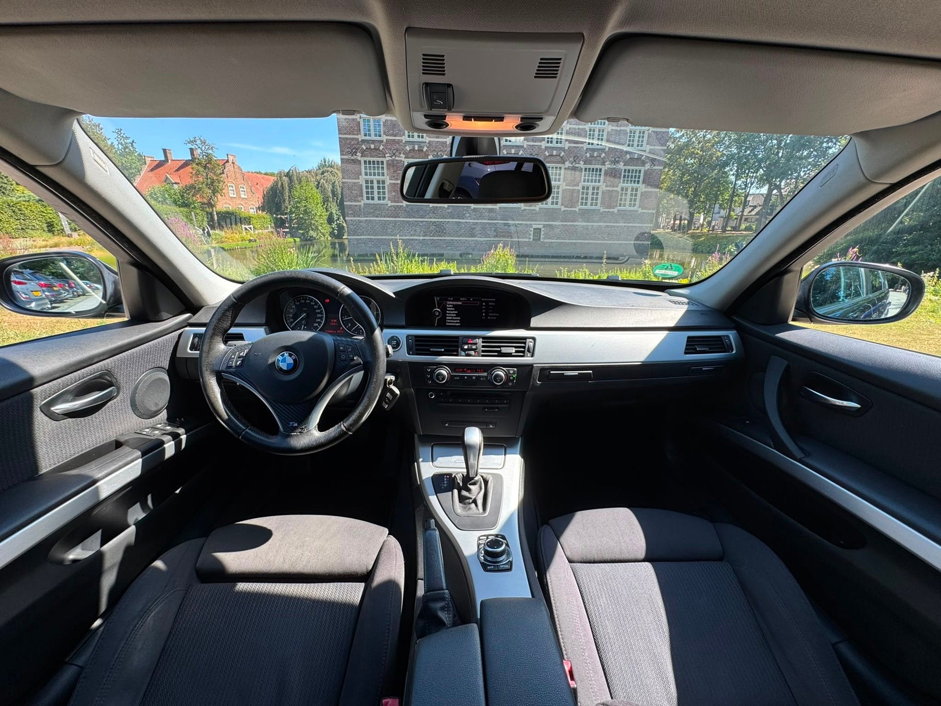 BMW 3-serie Touring 320i|CLIMA|NAVI|KETTING VERV.|STOELVERW., Automaat, Achterwielaandrijving, 1435 kg, Zwart