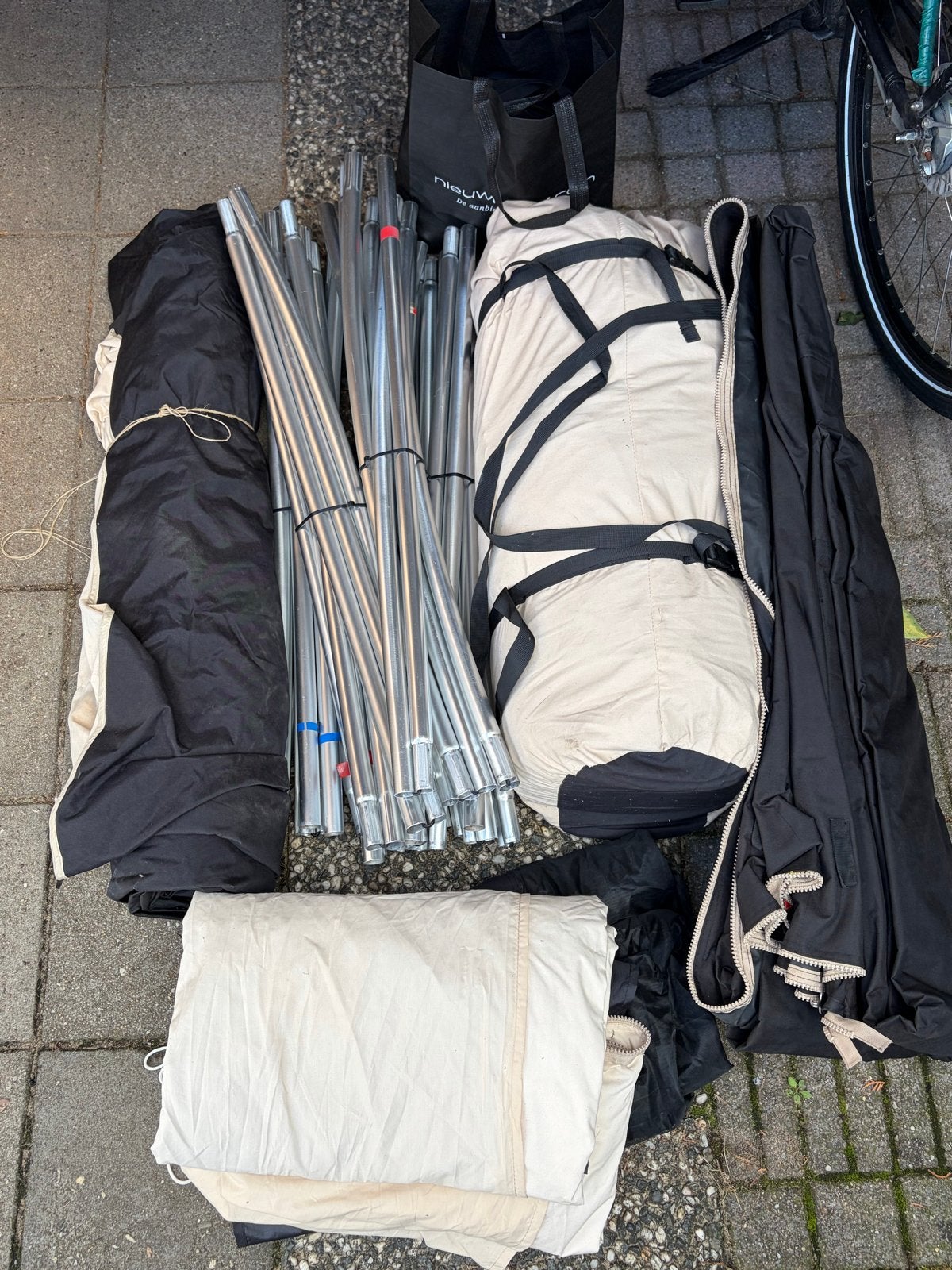 Obelink Familia 6 tunneltent - voor onderdelen/stalling, Ophalen, Gebruikt, Meer dan 6