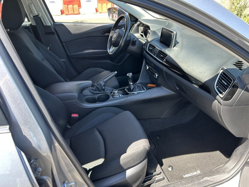 Mazda 3 2.0 TS airco navigatie/camera keurige auto, Auto's, Mazda, Voorwielaandrijving, Stof, Gebruikt, Zwart