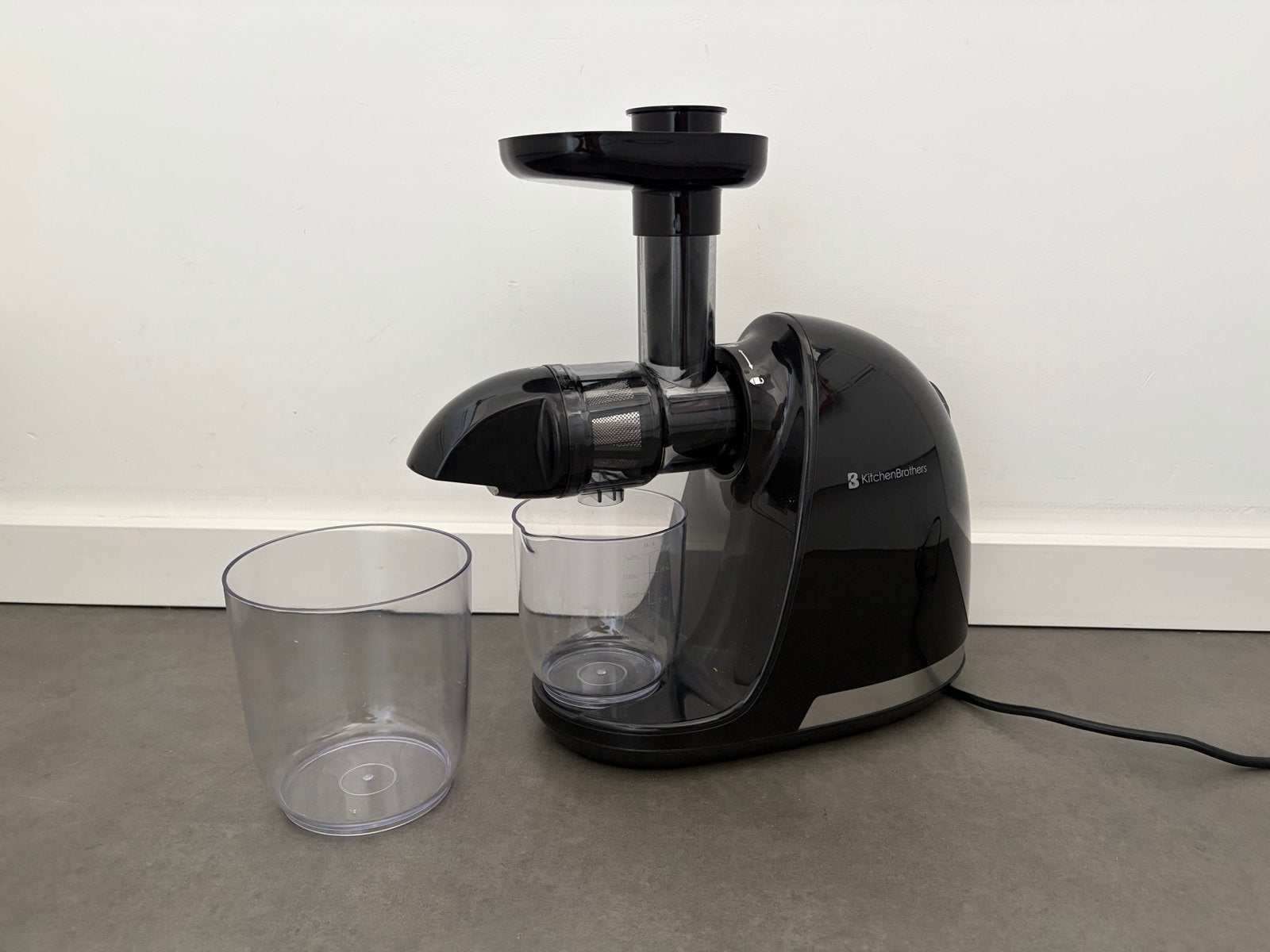 KitchenBrothers Slowjuicer - Zwart, Zo goed als nieuw, Ophalen, Zo goed als nieuw, Elektrisch, Slowjuicer