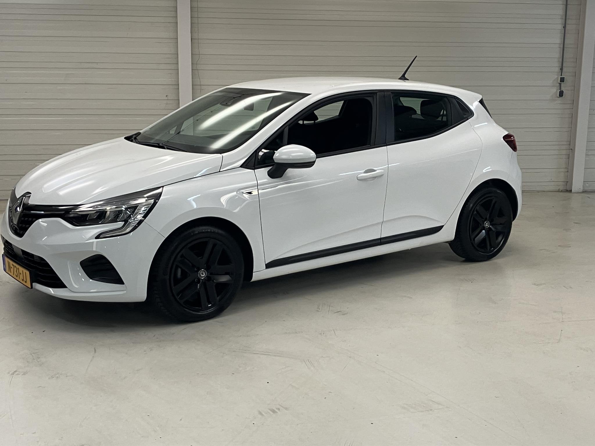 Renault Clio 1.0 TCe Zen / Nederlandse Auto / All Seasonband, Auto's, Voorwielaandrijving, Stof, Gebruikt, Euro 6