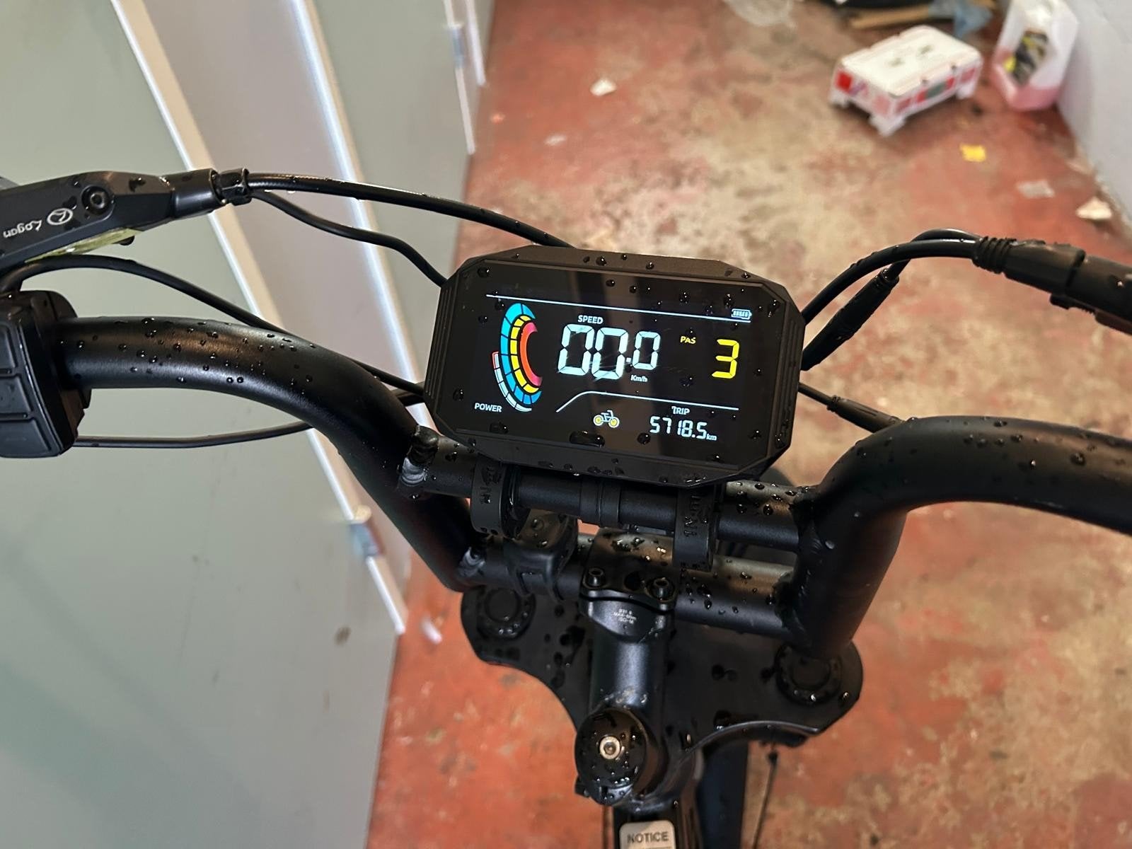ouxi  v20 mini -Toeter en koplamp defect, verder werkt alle, Gebruikt, 59 cm of meer, 50 km per accu of meer, Ophalen
