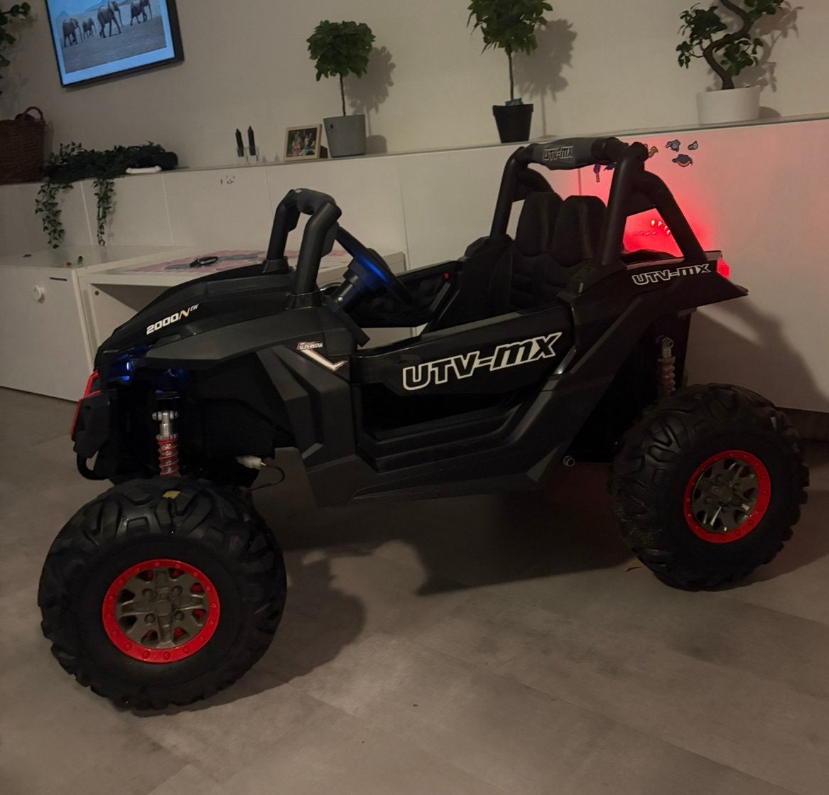 Zwarte elektrische UTV-kinderbuggy 4x4 – 2-persoons, Zo goed als nieuw