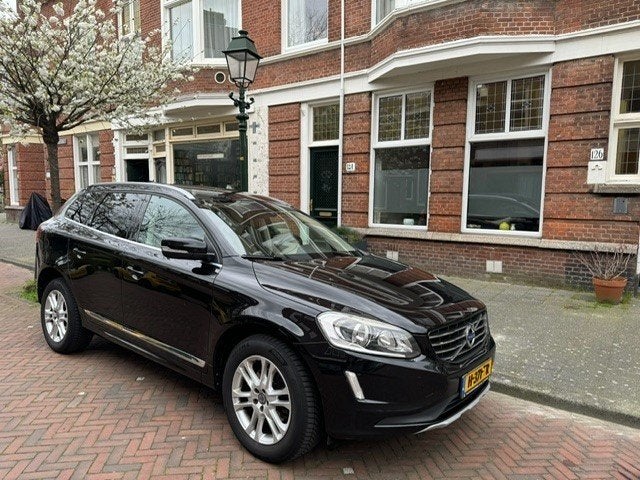 Volvo XC60 2.0 D3 Geartronic 2016 Zwart, Dealer onderhouden, Achterwielaandrijving, 1800 kg, 4 cilinders
