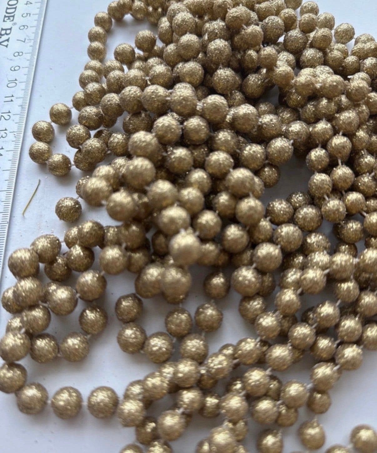 Kralenketting mat gouden glitter - 4 snoeren van 1,80m, Ophalen of Verzenden, Nieuw, Kraal
