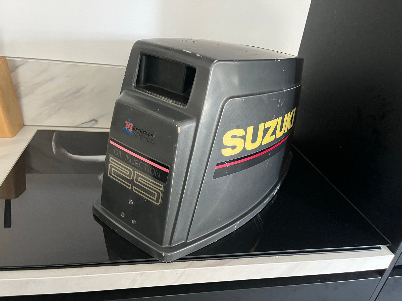 Suzuki 25 pk buitenboordmotorkap - Goede staat, Watersport en Boten, Motorboot, Motor en Techniek, Suzuki, Gebruikt