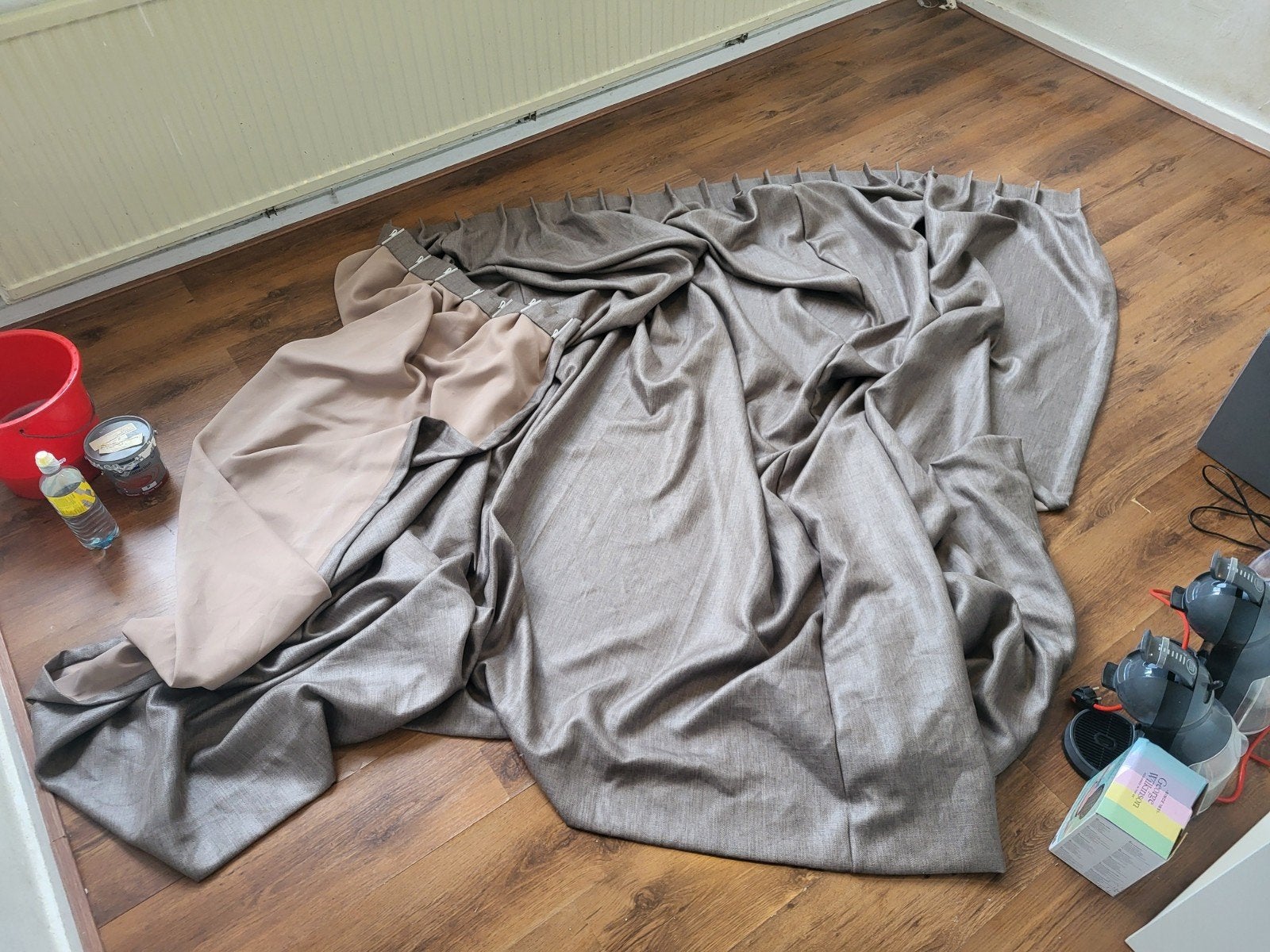 verduisterend gordijn, Huis en Inrichting, Ophalen of Verzenden, Zo goed als nieuw, Grijs