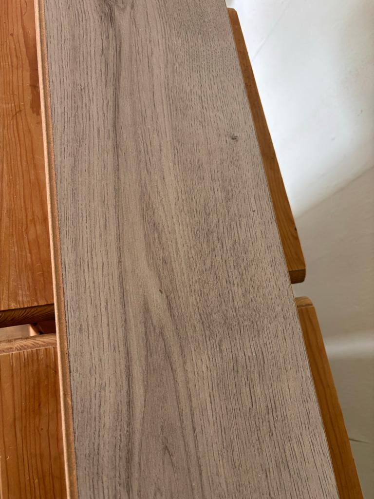 Laminaat vloerdelen - Grijs eiken look, Huis en Inrichting, Stoffering | Vloerbedekking, Gebruikt, Laminaat, Grijs, 50 tot 75 m²