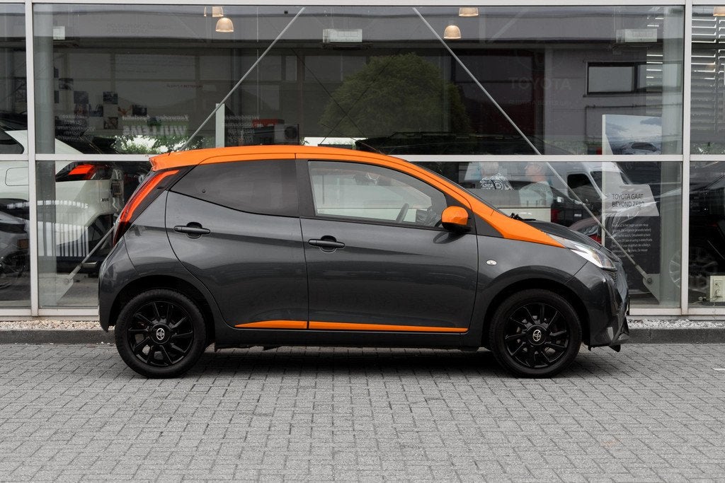 Toyota Aygo 1.0 VVT-i x-JBL, Auto's, Toyota, Voorwielaandrijving, Gebruikt, Euro 6, 4 stoelen