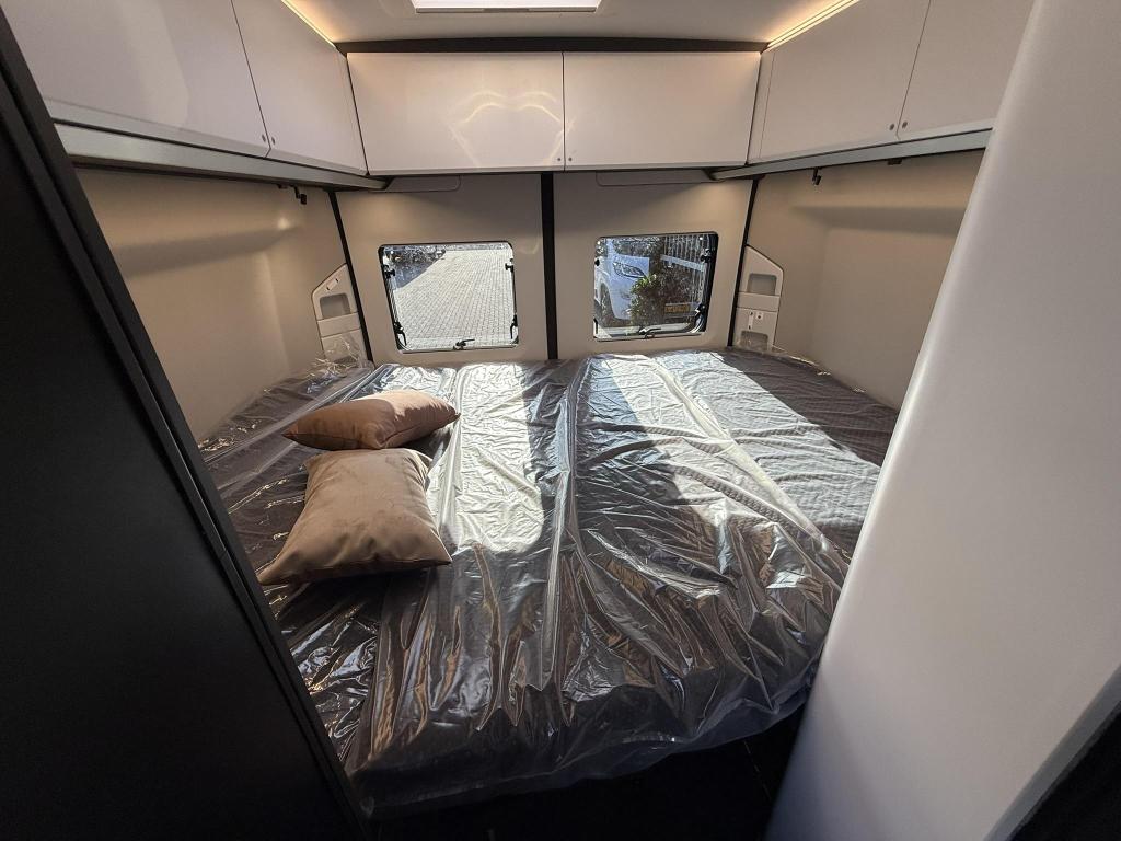 Adria Twin Supreme 600 SPB -AUTOMAAT-, Caravans en Kamperen, Campers, Winterisolatie, Buscamper of Camperbus, Ringverwarming, Fiat
