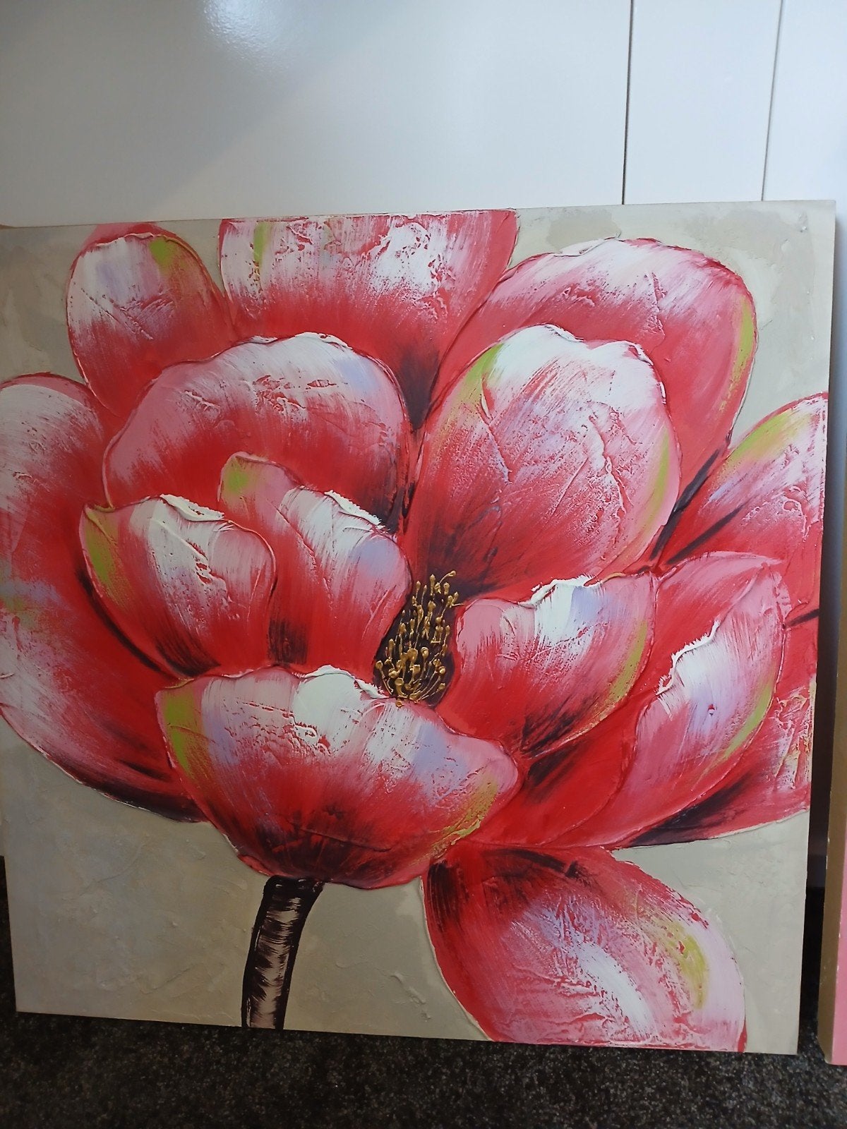 Twee schilderijen met pioenrozen 

Set van twee mooie vrolij, Ophalen, 50 – 75, Zo goed als nieuw, Schilderij