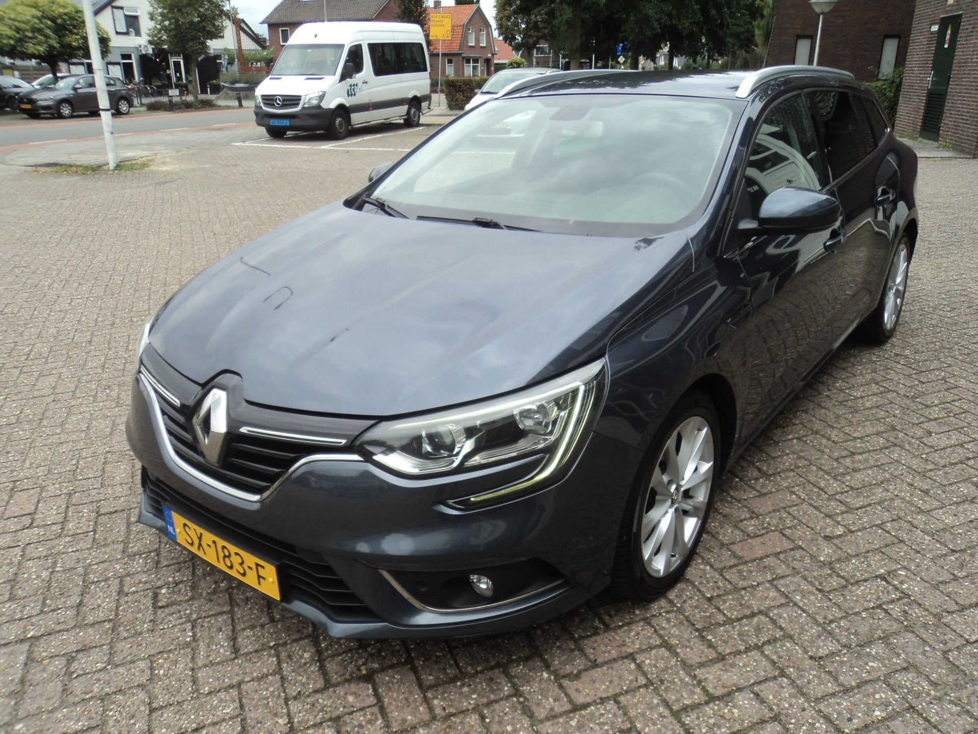 Renault Mégane Estate 1.3 TCe Zen Cruise Control Navigatie, Voorwielaandrijving, Stof, Gebruikt, 4 cilinders
