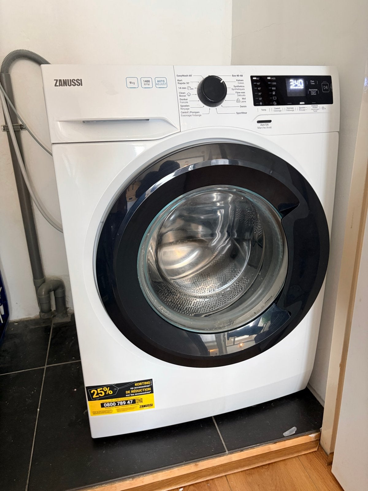 Zanussi Wasmachine ZWF943W3 - 9kg - 1400 toeren, Witgoed en Apparatuur, Wasmachines, Ophalen, 1200 tot 1600 toeren, 8 tot 10 kg