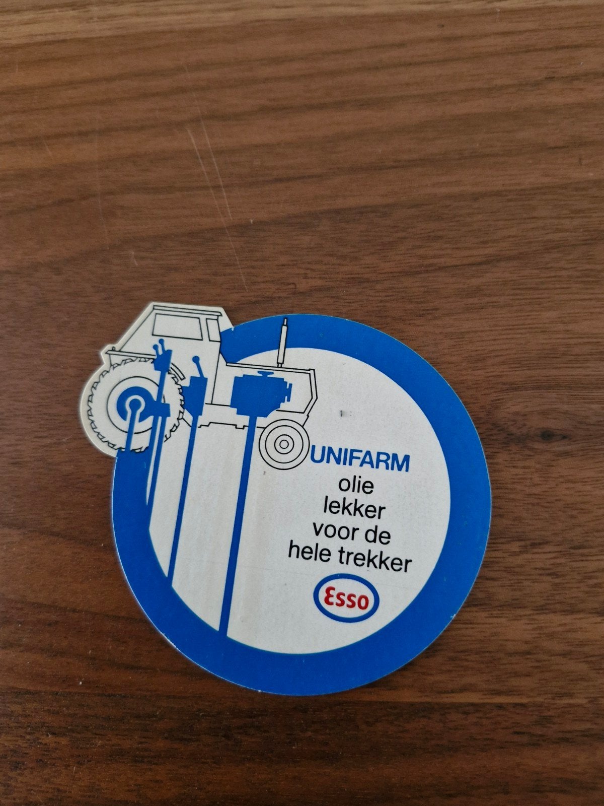203 Vintage Esso Unifarm Trekker Olie Sticker, Ophalen of Verzenden, Zo goed als nieuw, Overige typen