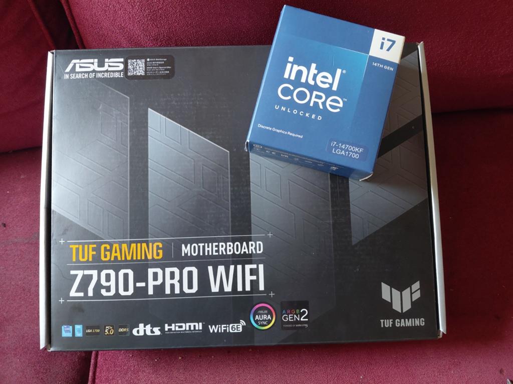 Intel Core i7 14700KF + Asus Z790 Pro, Computers en Software, Processors, Ophalen, Gebruikt
