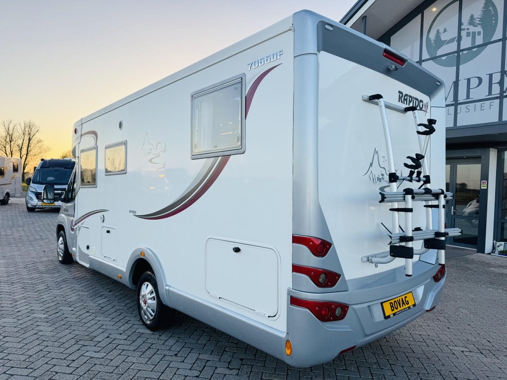 Foto 10 van Rapido 7066DF Automaat ALDE Enkele bedden 2015
