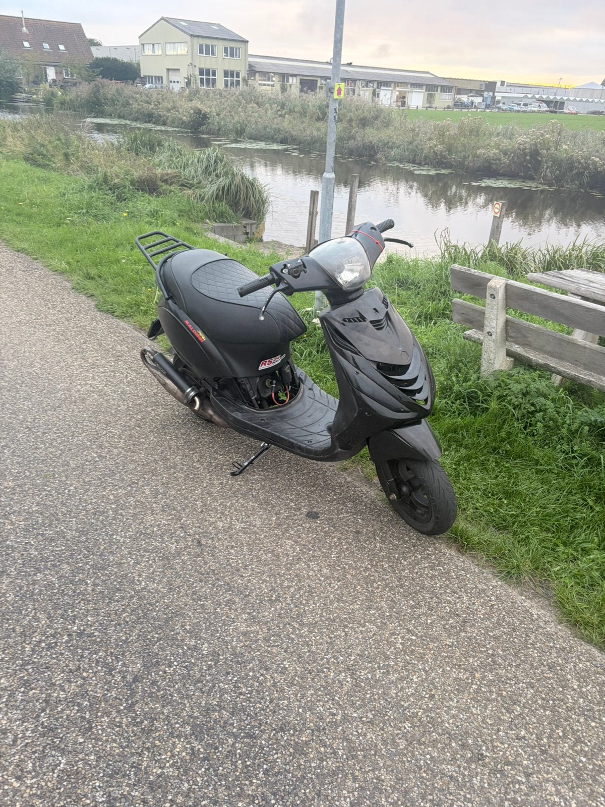 Piaggio zip 2 tak 70cc, Ophalen, Zo goed als nieuw, Benzine, Zip