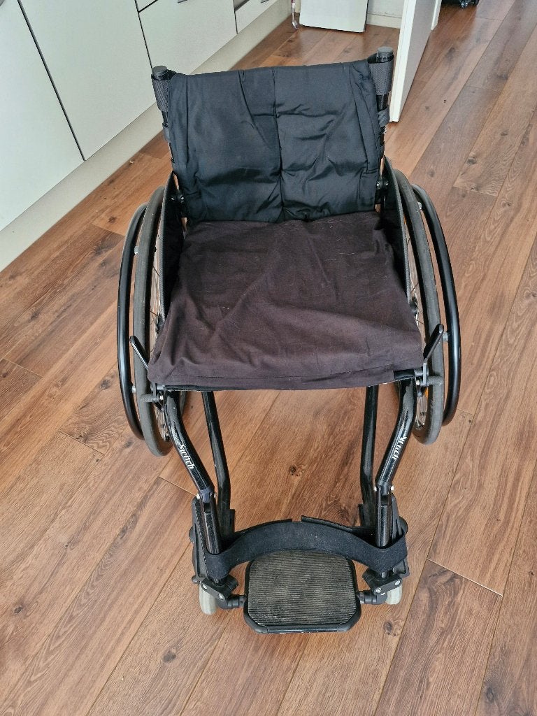 Kinder/kleine rolstoel, Ophalen, Gebruikt, Handbewogen rolstoel