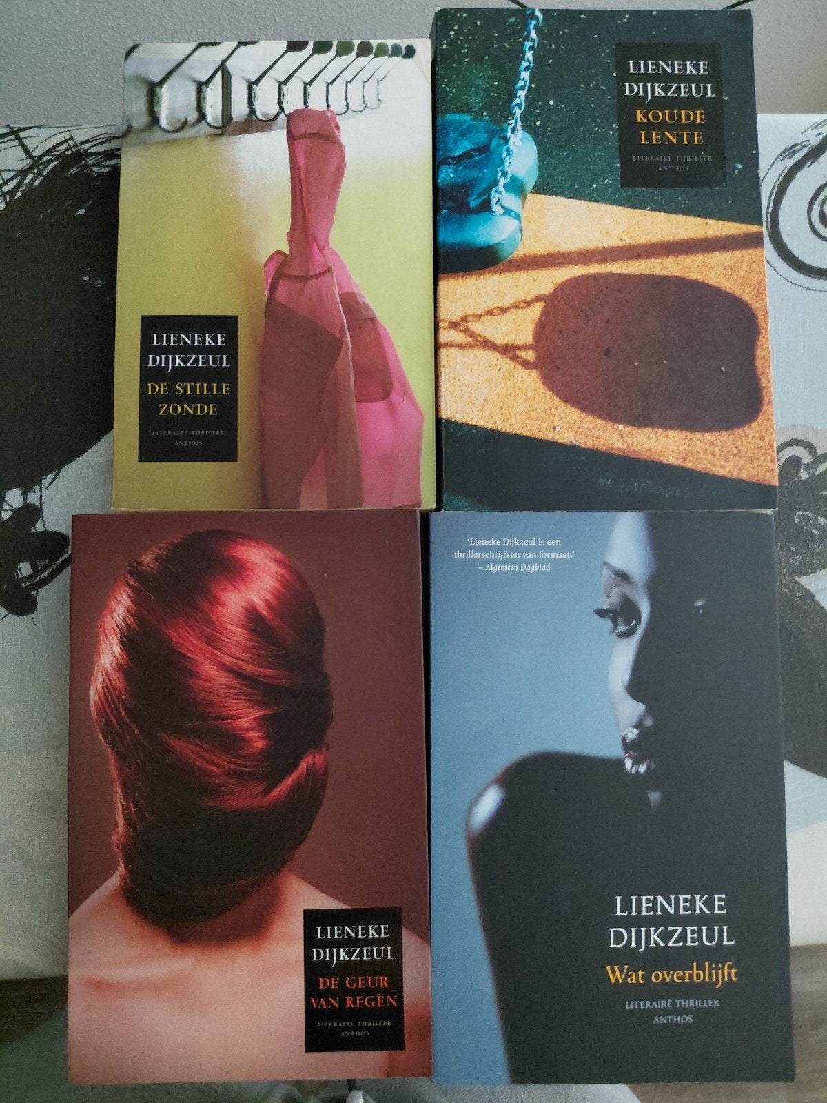 4 boeken van lieneke dijkzeul, Ophalen of Verzenden, Gelezen