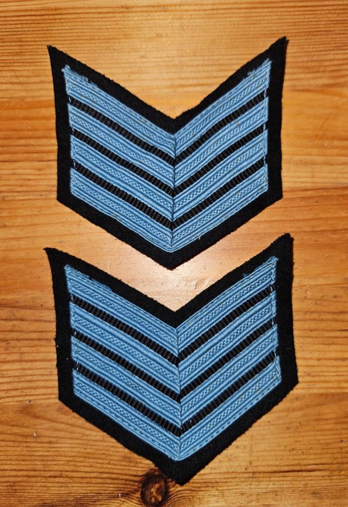 KLu rangstrepen Sergeant-Majoor, Ophalen of Verzenden, Luchtmacht, Nederland, Embleem of Badge