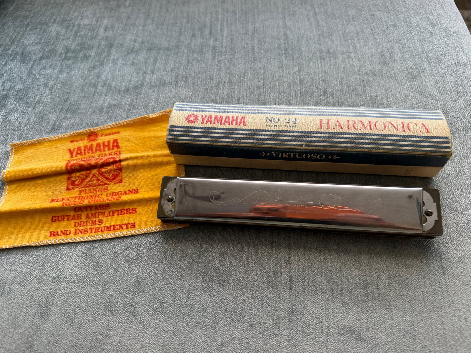 Vintage Yamaha No-24 Virtuoso Mondharmonica met doosje, Overige typen, Ophalen of Verzenden, Zo goed als nieuw, Met koffer of doosje