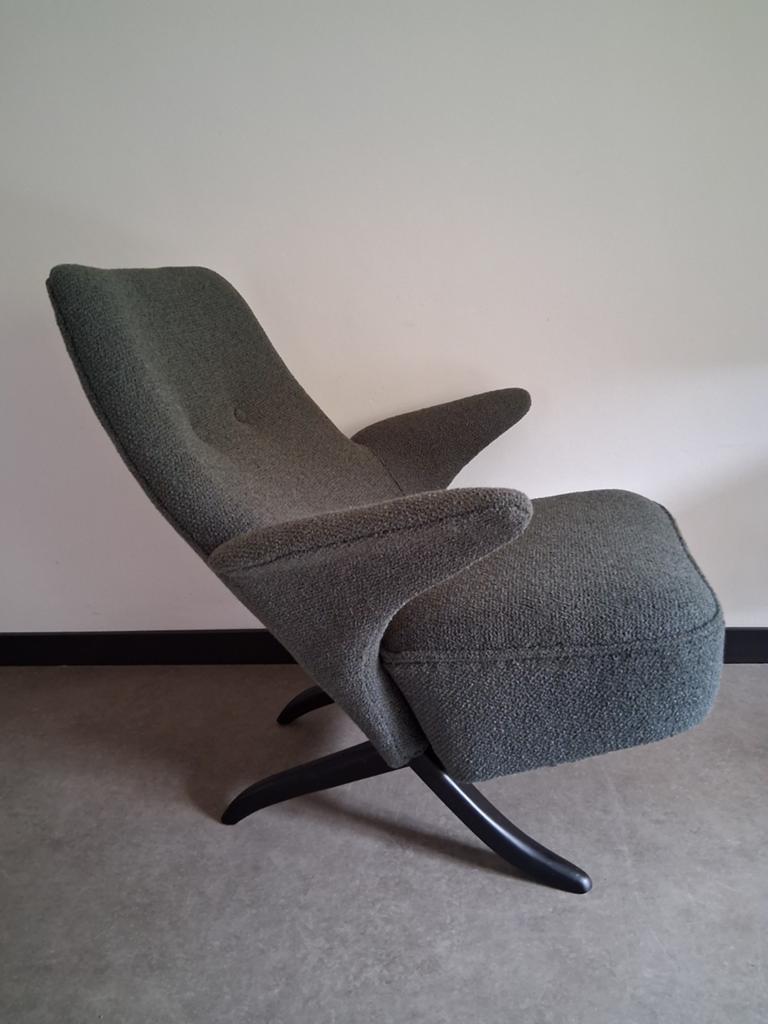 Vintage Artifort Pinguin chair, opnieuw gestoffeerd, Huis en Inrichting, Ophalen, 75 tot 100 cm, Zo goed als nieuw, Stof