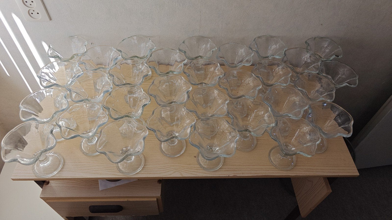 Grote partij ijscoupes en sorbetcoupes - 35 stuks, Ophalen, Glas of Glazen, Gebruikt, Glas