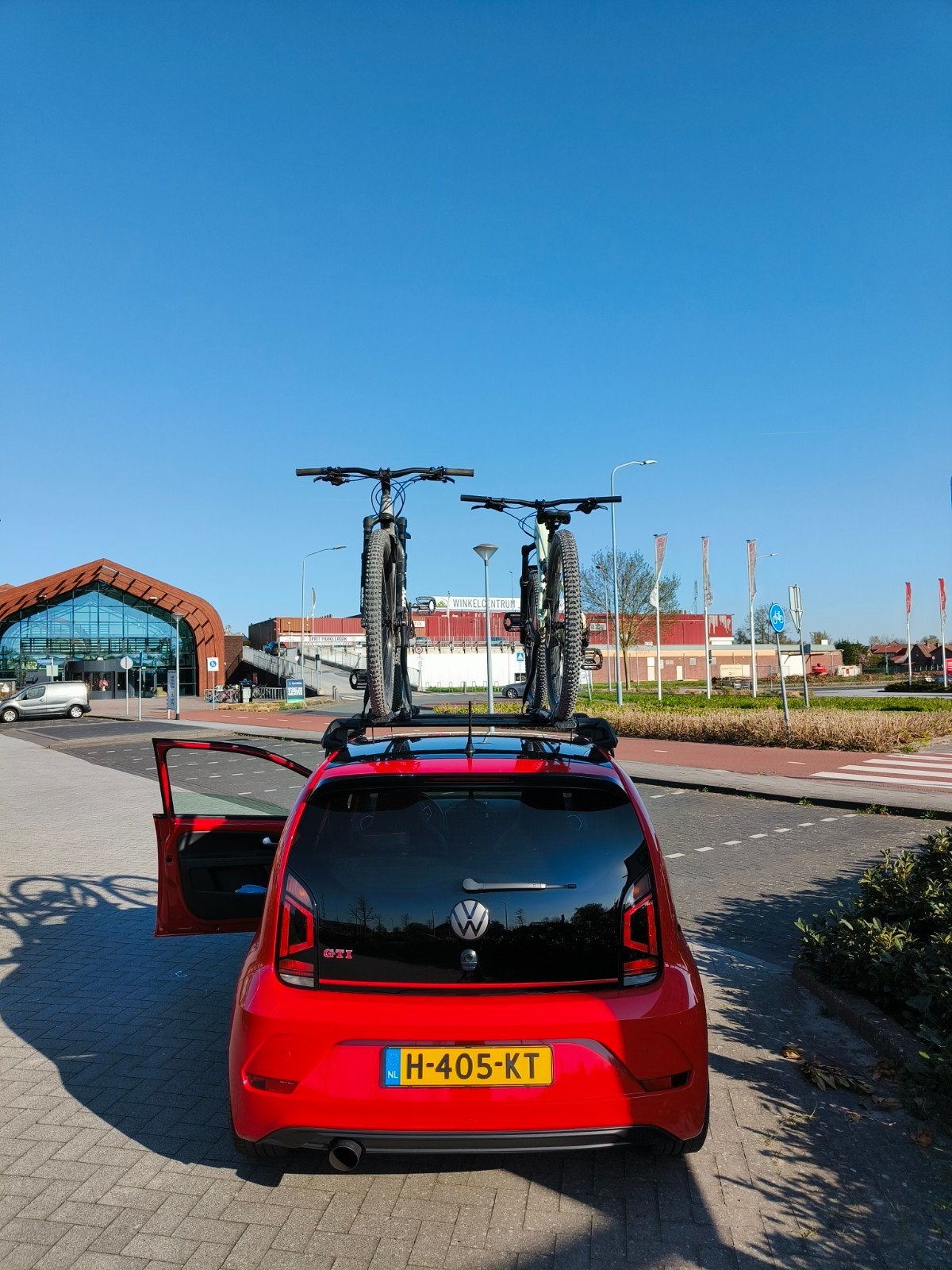 Volkswagen up! 1.0 TSI-GTI 158PK 5D 2020 Rood,  Uniek!👌🏻, Auto's, Voorwielaandrijving, 40 €/maand, 4 stoelen, Handgeschakeld