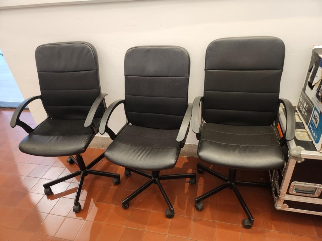 Gratis Amsterdam Noord bureaustoelen, Ophalen of Verzenden, Gebruikt, Zwart