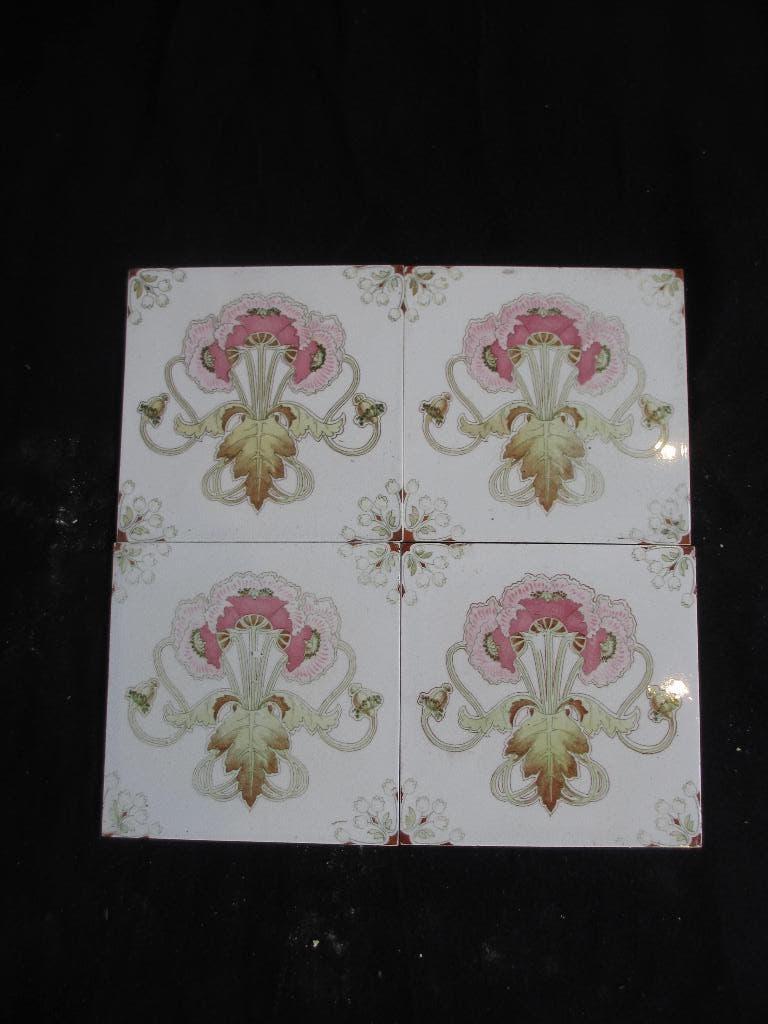 4 antieke art nouveau tegels 15x15 bloem motief rond 1900, Antiek en Kunst, Ophalen of Verzenden