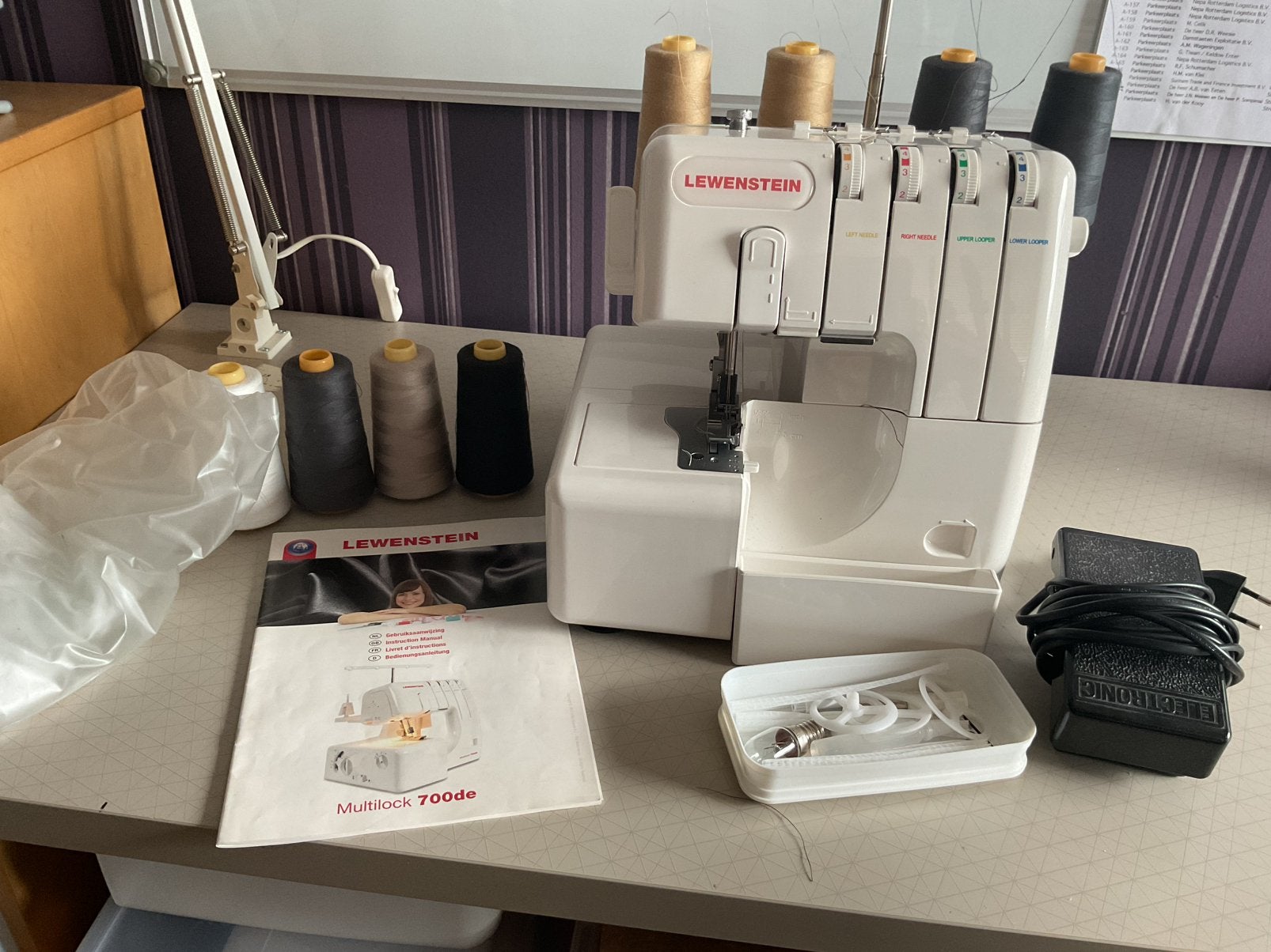 Lewenstein overlock machine model: multilock 700 DE, Ophalen of Verzenden, Zo goed als nieuw, Lockmachine, Lewenstein
