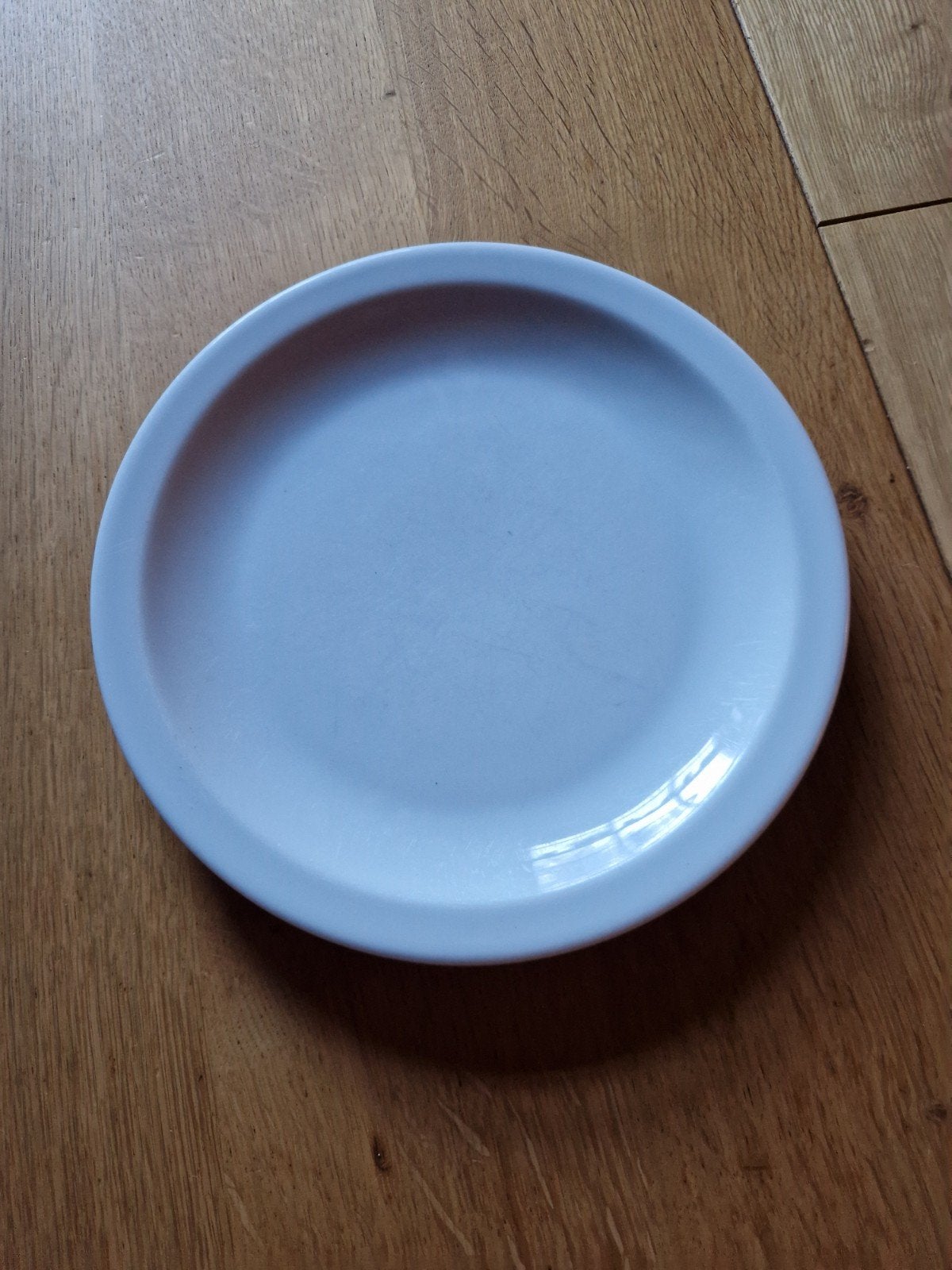 WIT PLAT BORD JOS TEN BERG, Ophalen of Verzenden, Porselein, Overige stijlen, Bord(en)