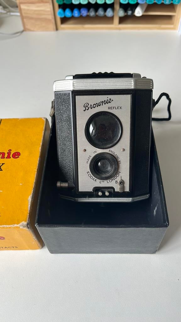 Brownie Reflex Synchro camera, Ophalen of Verzenden, Zo goed als nieuw, Compact, Kodak