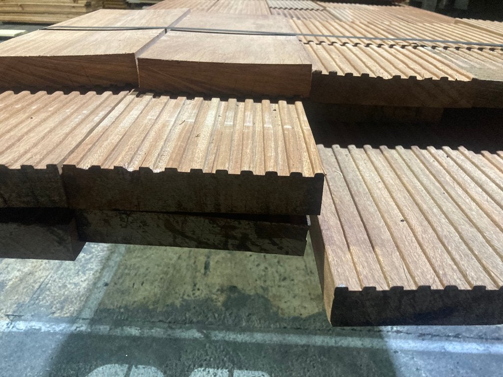 vlonderplanken-planken-Hardhout/Angelim Vermelho-57x190mm, Ophalen, Nieuw, Hout