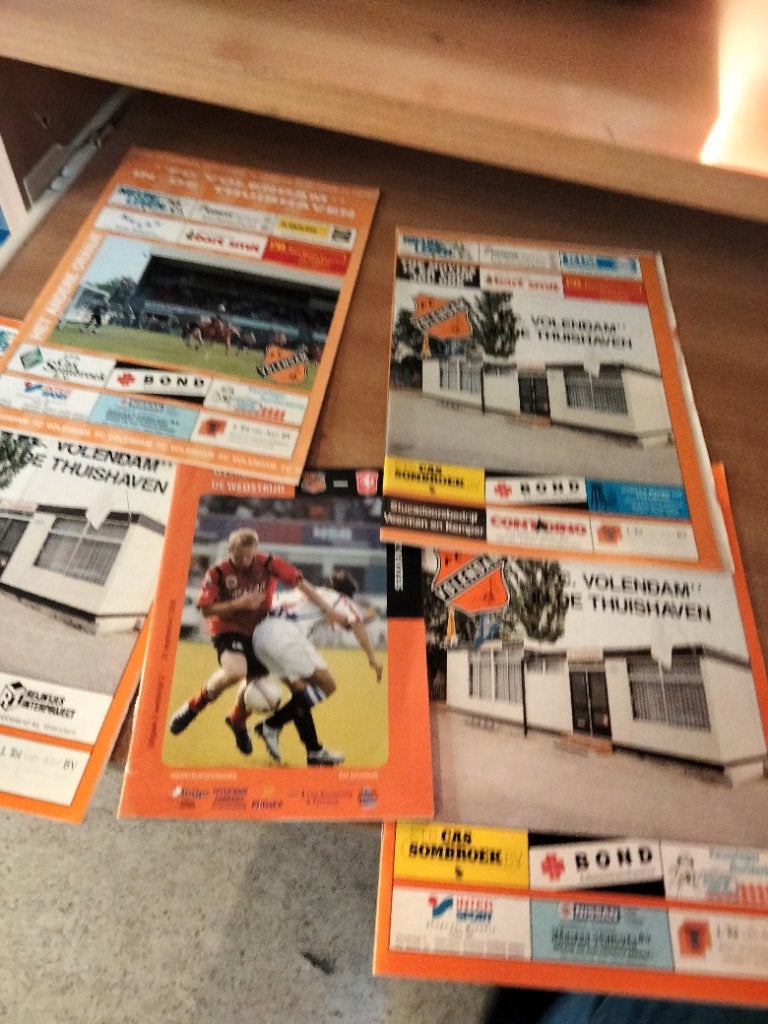 Fc Volendam -fc twente, Ophalen of Verzenden, Zo goed als nieuw, F.C. Twente, Boek of Tijdschrift