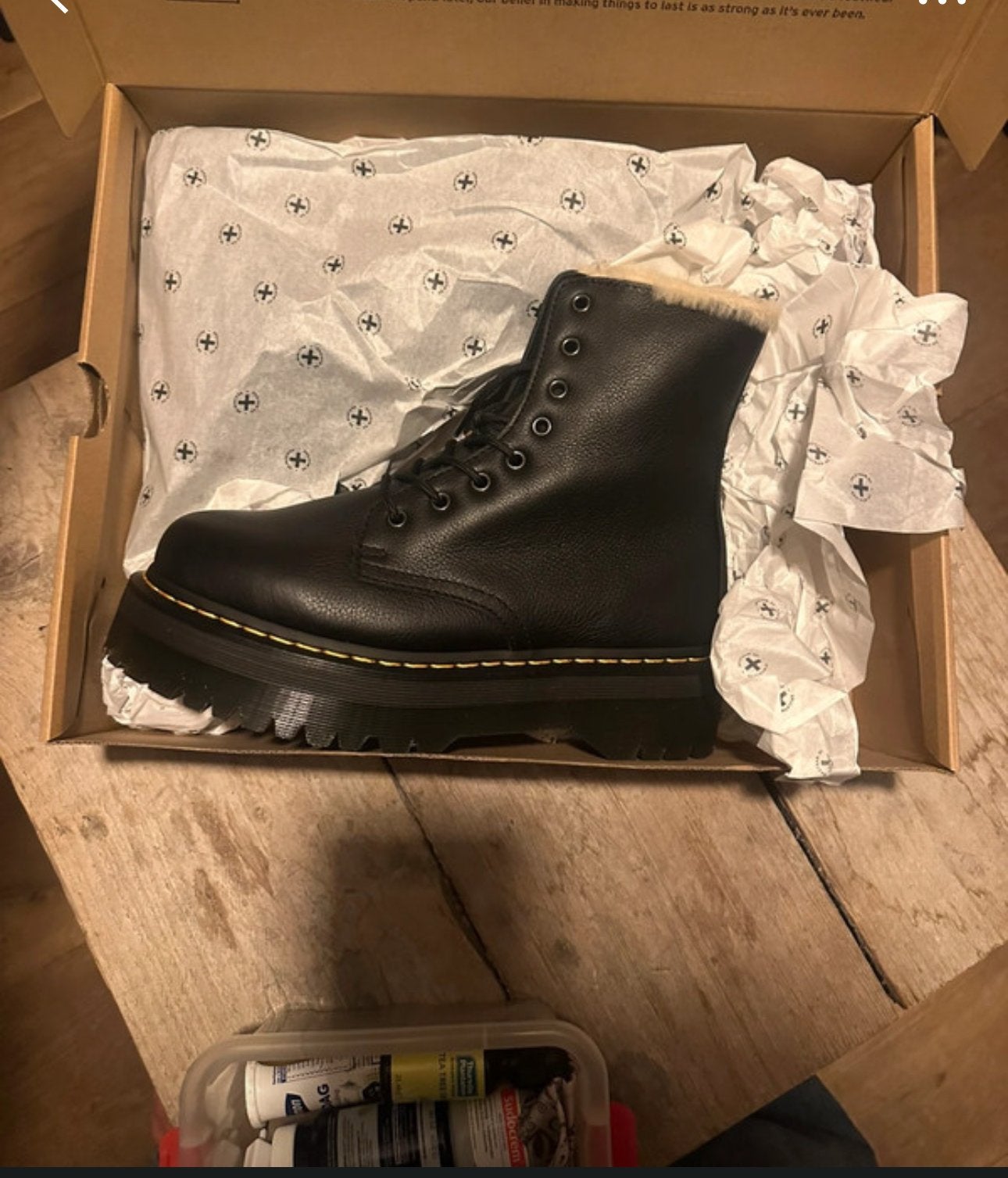 Dr. Martens Leonore Fur Lined Laarzen - Zwart, Kleding | Dames, Schoenen, Ophalen of Verzenden, Nieuw, Zwart, Lage of Enkellaarzen