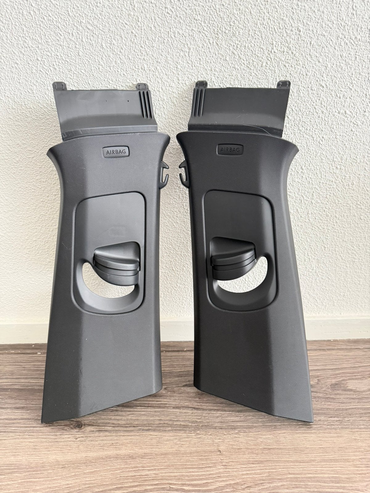 Set B-Stijl Bekleding Boven Links + Rechts VW Tiguan (5NA), Ophalen