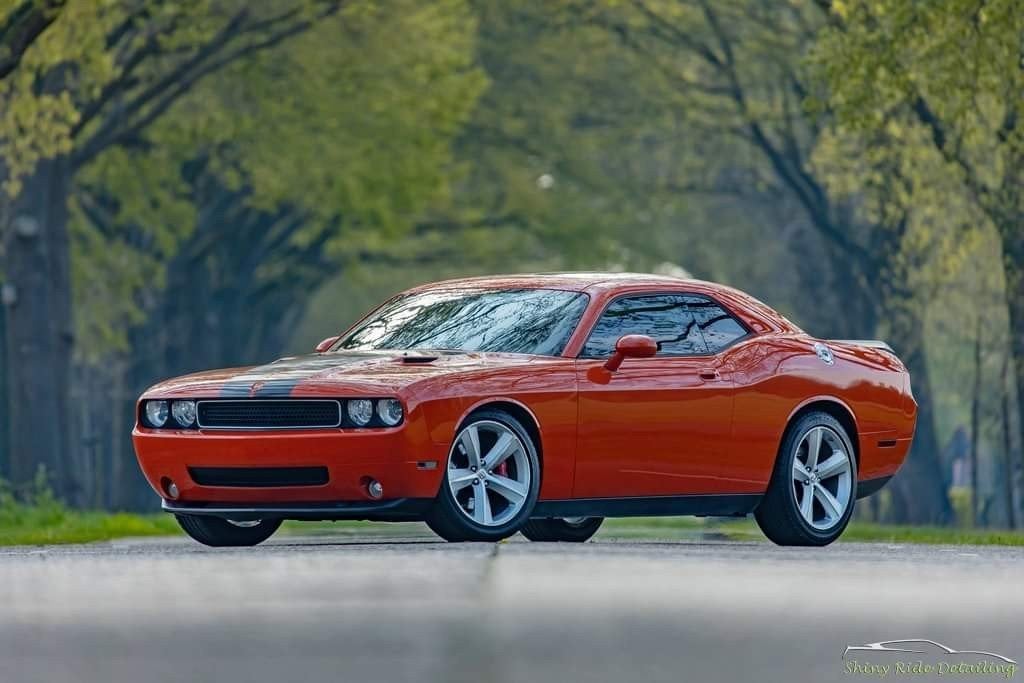 dodge  challenger srt 2009, Auto's, 431 pk, Overige kleuren, 120 €/maand, Particulier