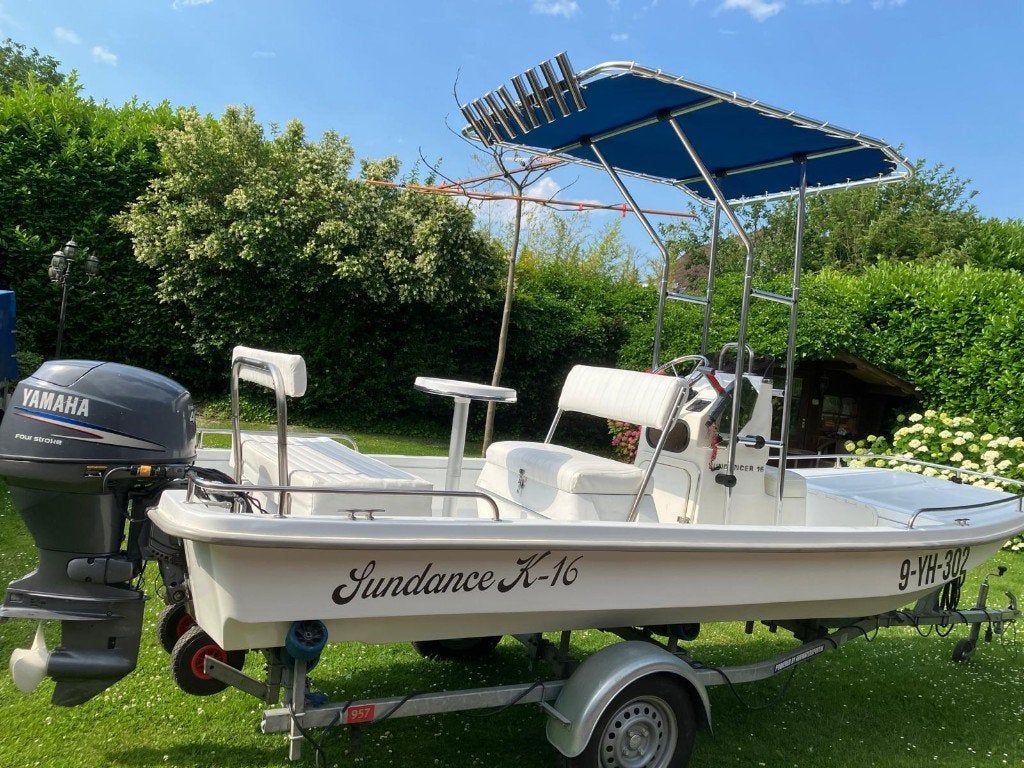 sundance platbodem skiff  40pk yamaha + trailer, Viertaktmotor, Ophalen of Verzenden, Zo goed als nieuw, 30 tot 50 pk