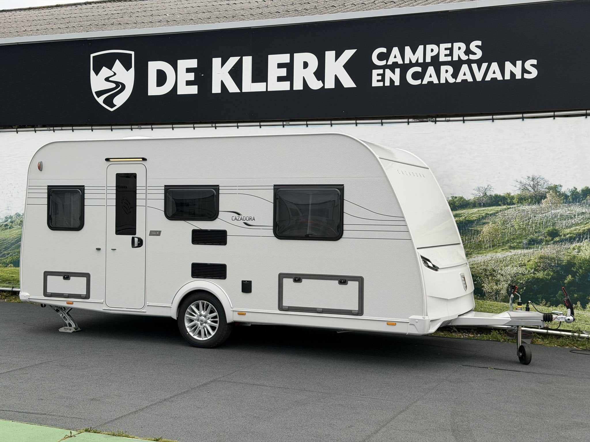 Tabbert Cazadora 460 E / 50% Deals (bj 2026), Caravans en Kamperen, Caravans, Tabbert, Bedrijf, Info@deklerkcaravans.nl, 6 tot 7 meter